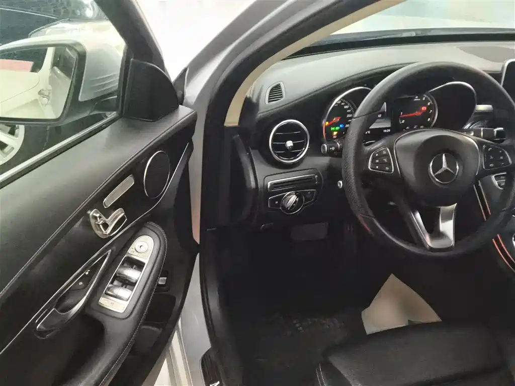 Mercedes-Benz C-Class 2016 C 200 L Sport фото 12