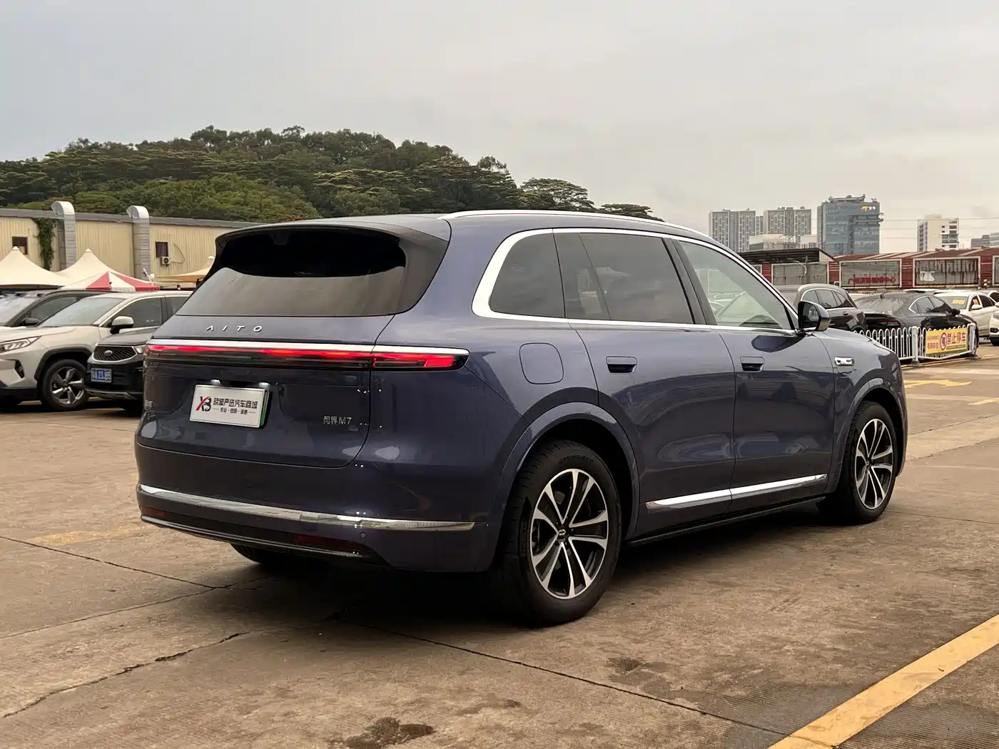 AITO Wenjie AITO M7 2026 Extended Range Ultra AWD 5-Seater фото 5
