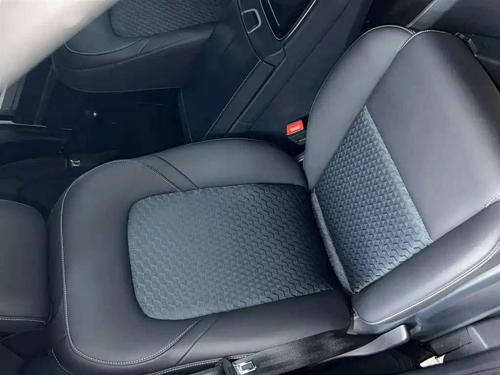 GAC Trumpchi Trumpchi M8 2023 Leading Series 390T Luxury Edition фото 3