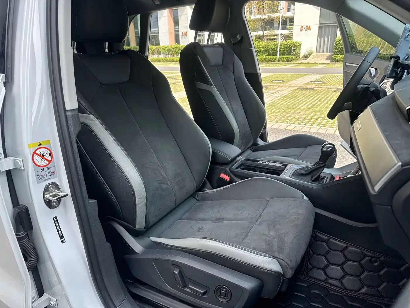 Audi Q3 2023 40 TFSI Fashion Dynamic фото 12