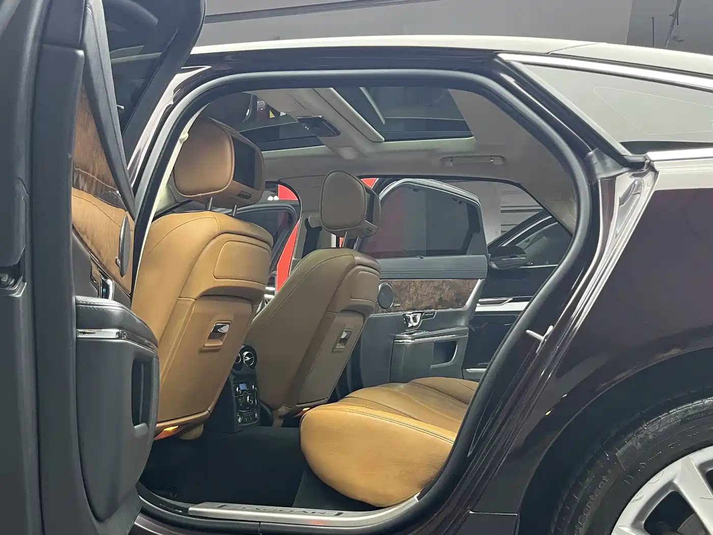 Jaguar XJ 2015 XJL 3.0 SC AWD Panorama Business фото 17