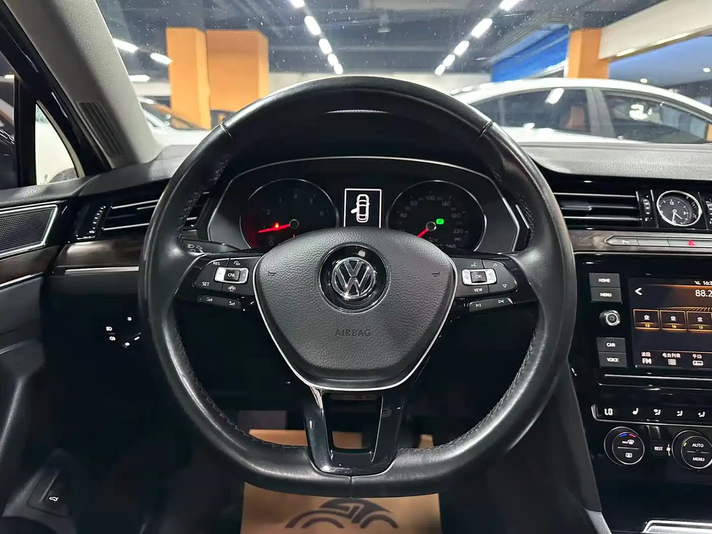 Volkswagen Magotan 2019 330TSI DSG Luxury Class China VI фото 10