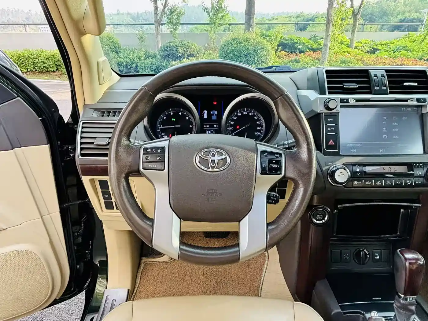 Toyota Prado 2014 4.0L Automatic TX фото 15