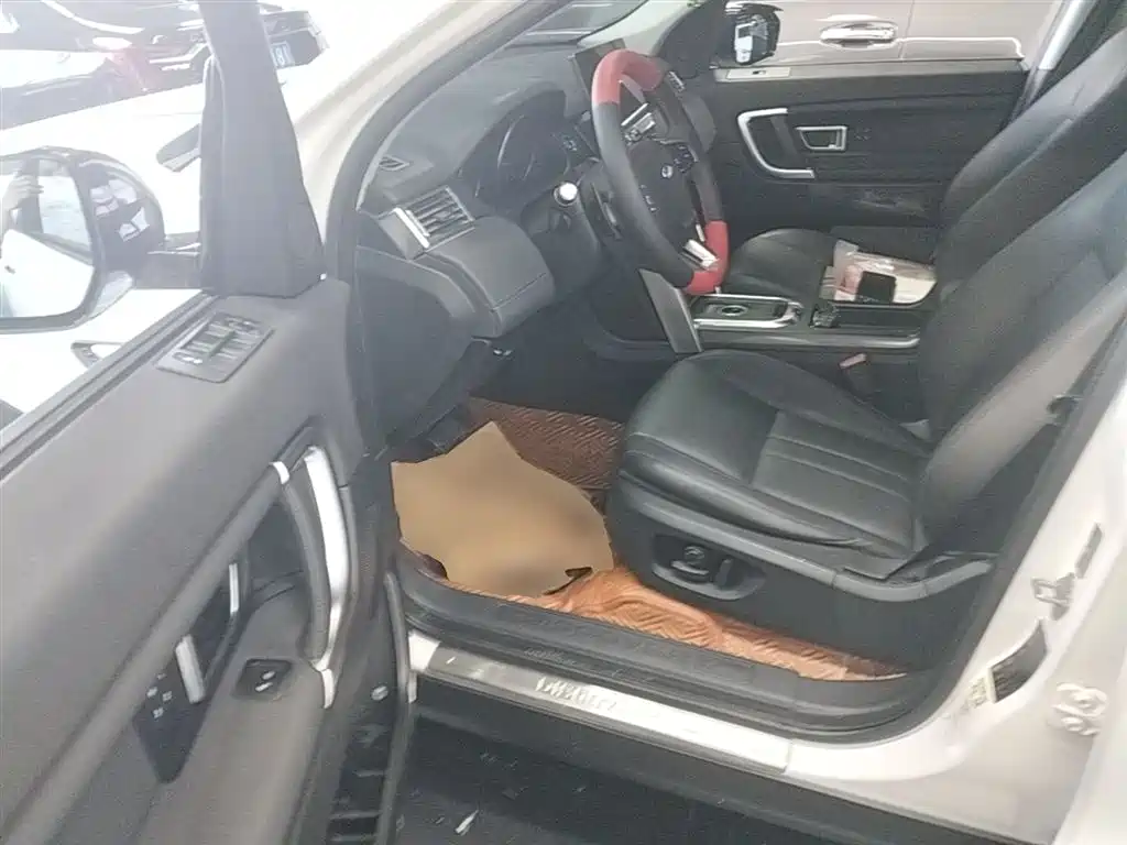 Land Rover Discovery Sport 2016 2.0T HSE фото 16