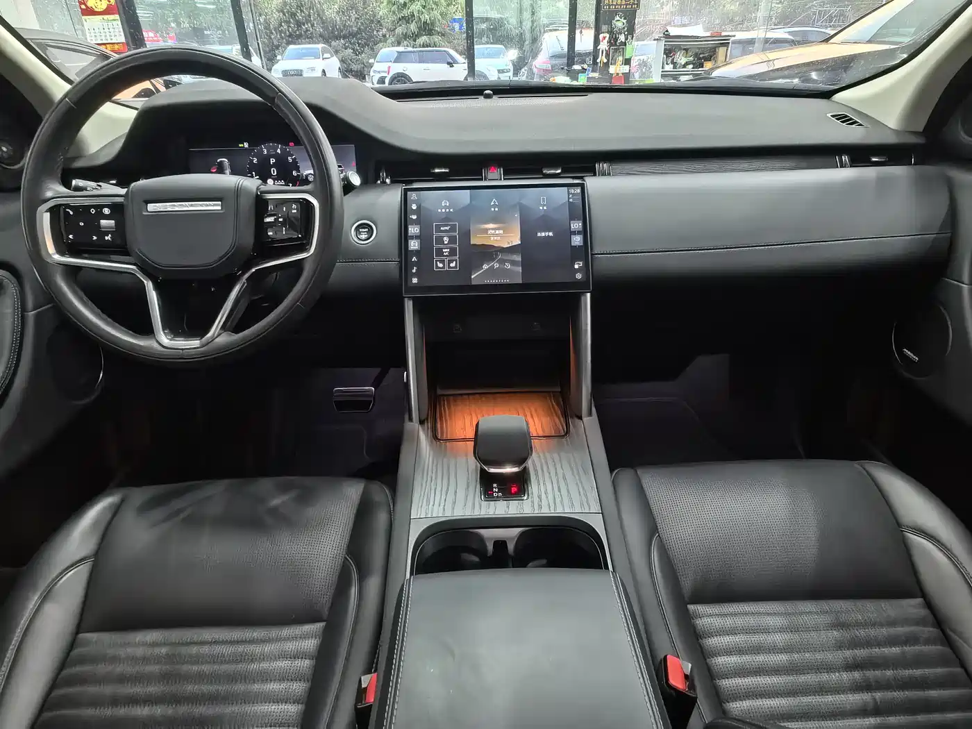Land Rover Discovery Sport 2024 Luxury Custom Edition фото 10
