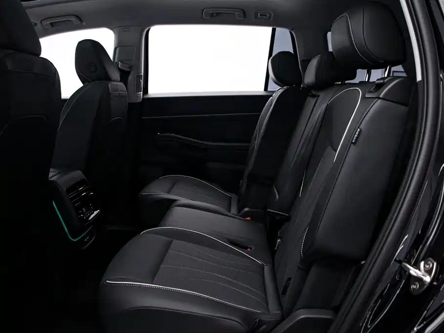 Volkswagen Teramont 2025 Model Teramont Pro 450TSI 4WD Cross Country Edition фото 14