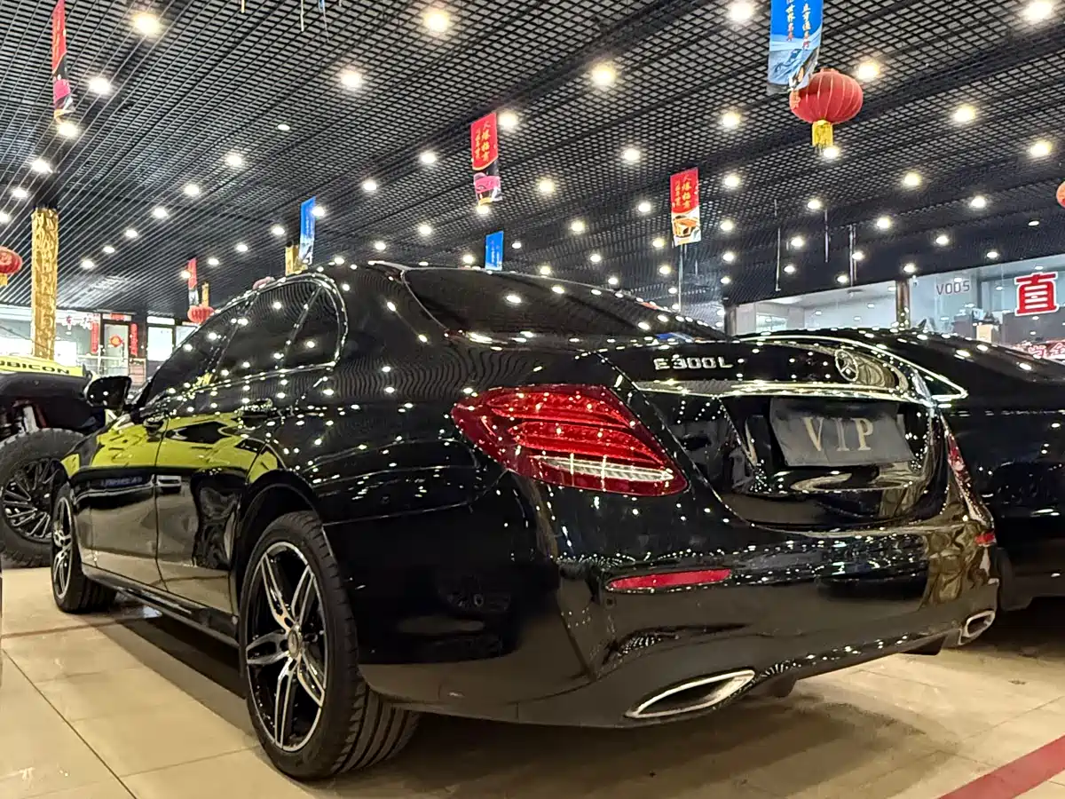 Mercedes-Benz E-Class 2017 E 200 Sport 4MATIC фото 18