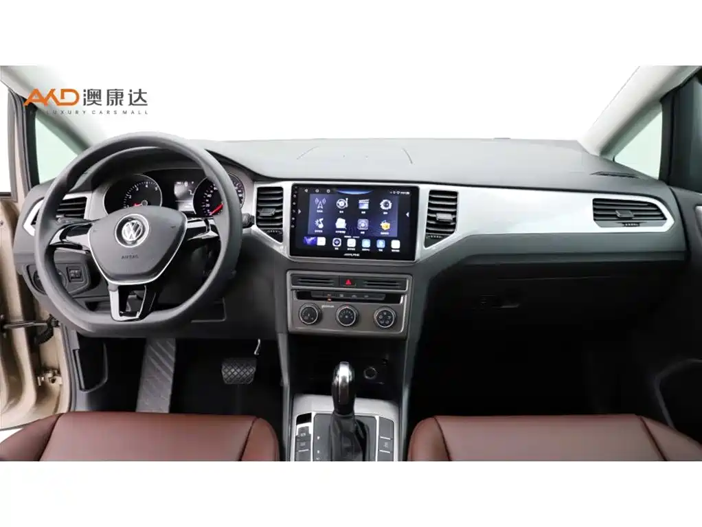 Volkswagen Golf 2016 1.6L Automatic Comfort фото 5