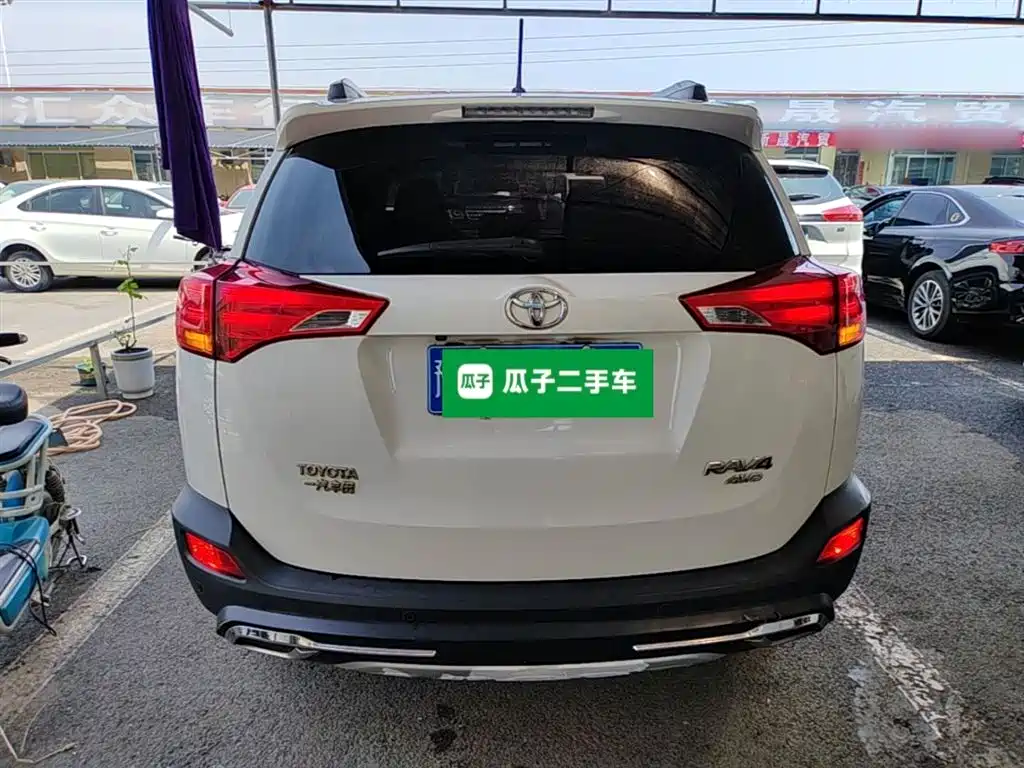 Toyota RAV4 Rongfang 2013 2.0L CVT 4WD Pioneer фото 6