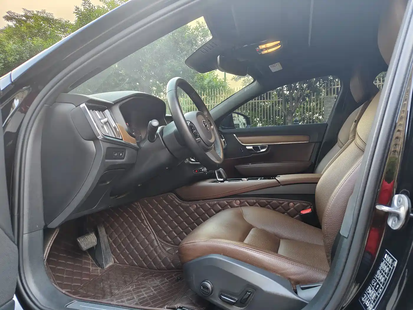 Volvo S90 Plug-in Hybrid 2023 T8 Plug-in Hybrid AWD Long Range Smart Elite Luxury фото 9