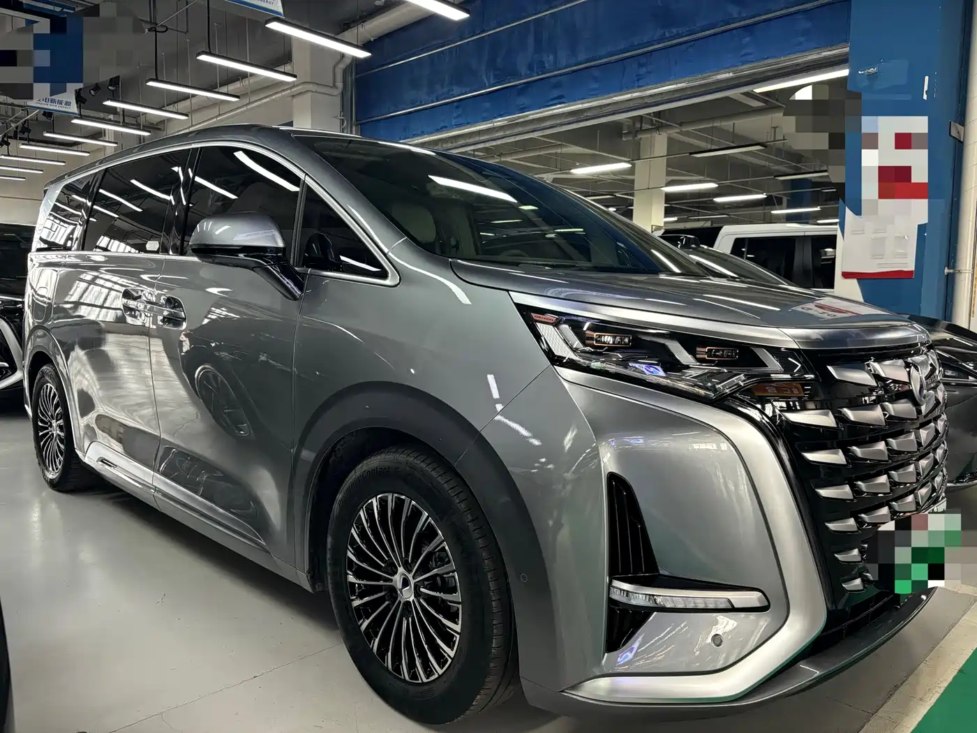 Denza D9 2022 DM-i 970 AWD Flagship фото 3