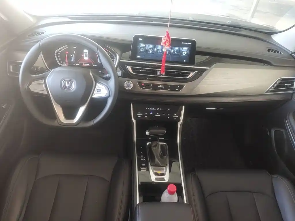 Changan CS75 2021 2021 Glory Million Edition 280T DCT Luxury
