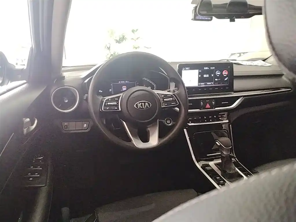 Kia K3 2019 1.5L CVT Smart Connect Edition фото 11