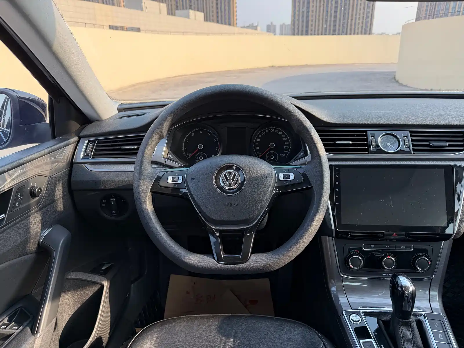 Фото 6 - Geely Vision