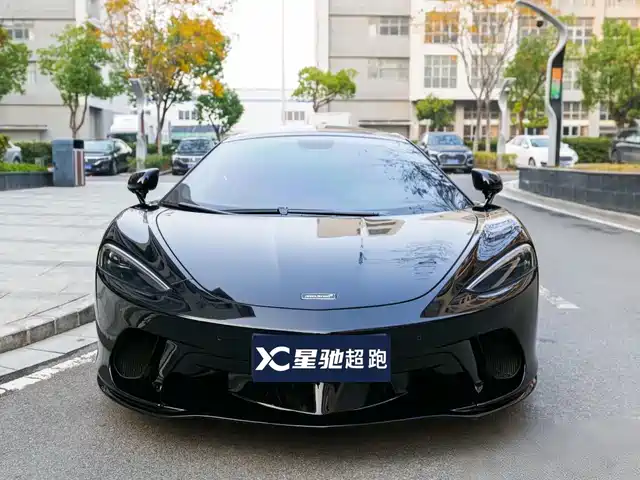 mclaren gt