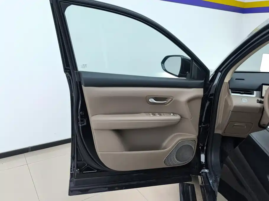 Landian E5 PLUS 2025 2026 Standard Range AWD Performance Ultra