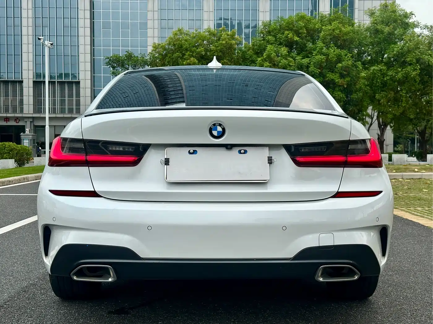 BMW 3 Series 2021 320Li M Sport Package фото 12