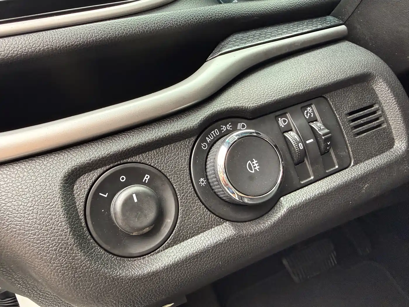 Buick Excelle 2019 18T Auto Connected Elite China VI фото 19