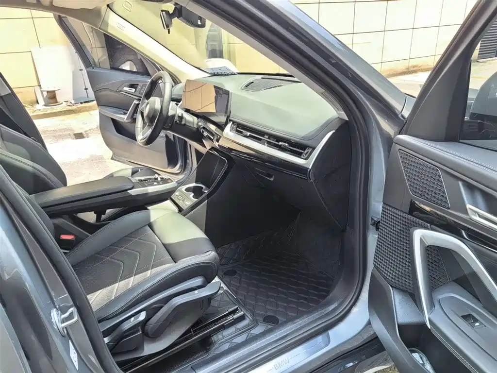 BMW X1 2023 sDrive20Li X Design Package фото 10