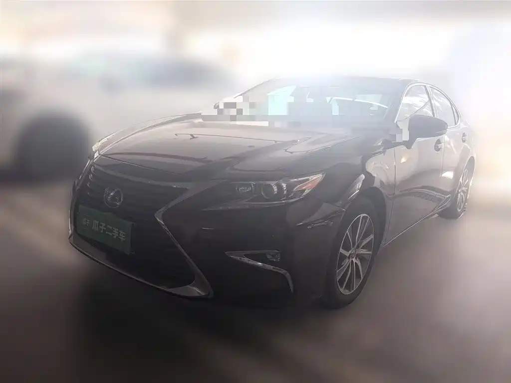 Lexus ES 2015 300h Comfort Edition