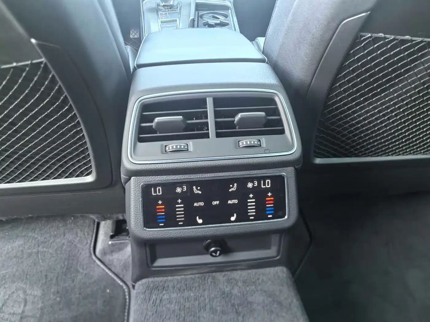 Audi A6L 2021 45 TFSI Exclusive Sport фото 6