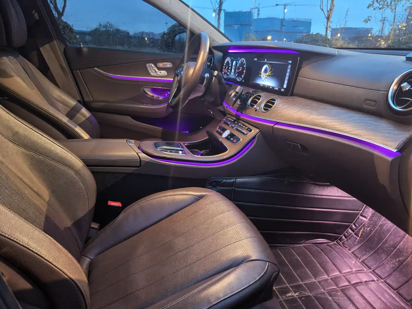 Mercedes-Benz E-Class 2019 E 300 L Luxury фото 13