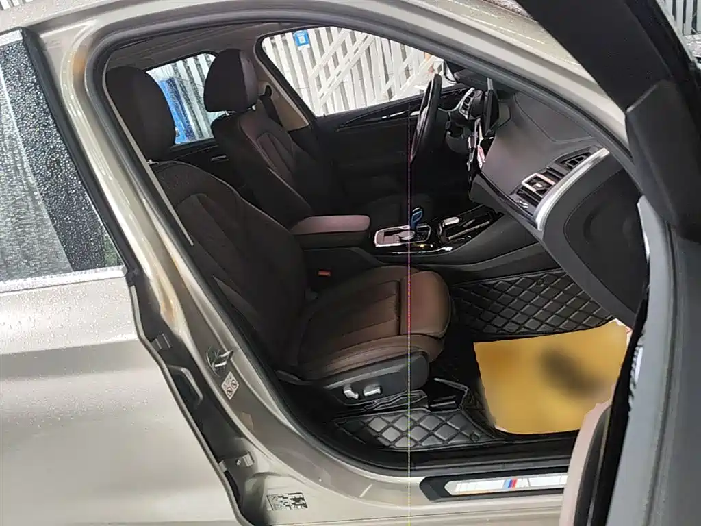 BMW iX3 2022 Leading Edition фото 20
