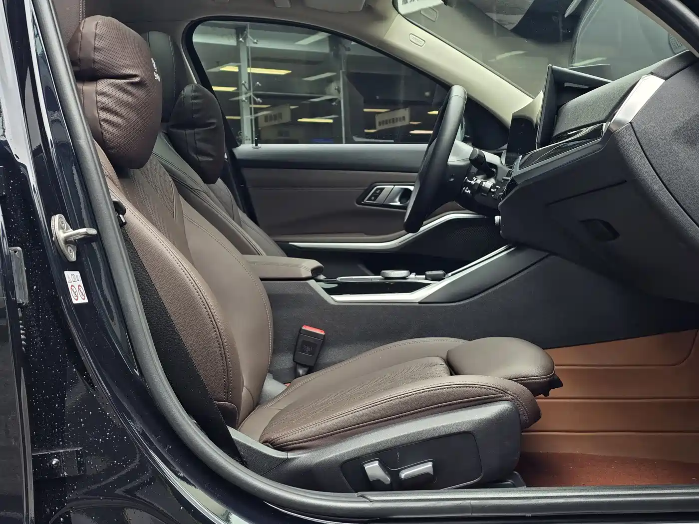 BMW i3 2022 eDrive 35 L фото 9