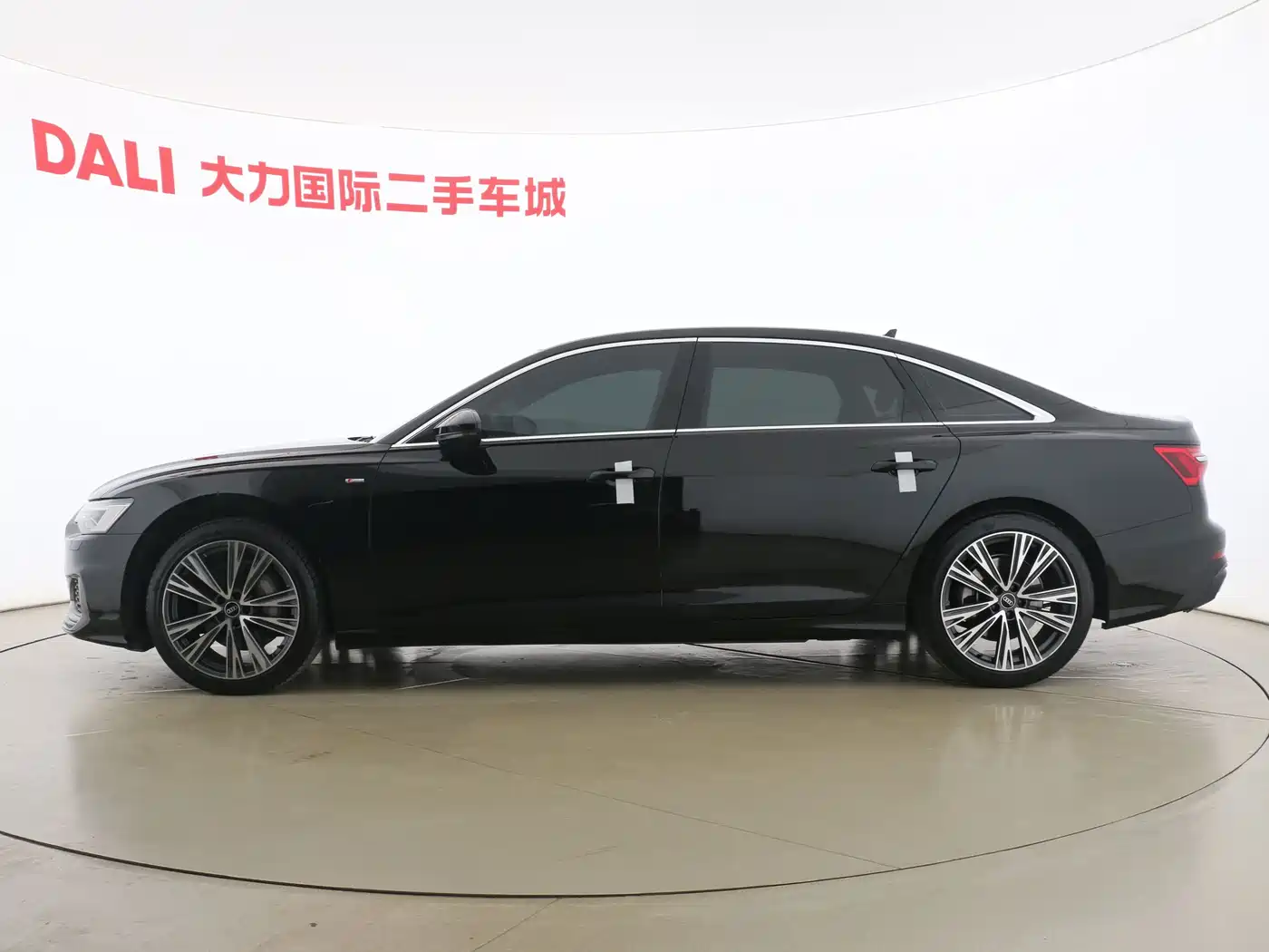 Audi A6L 2021 45 TFSI Exclusive Sport фото 13