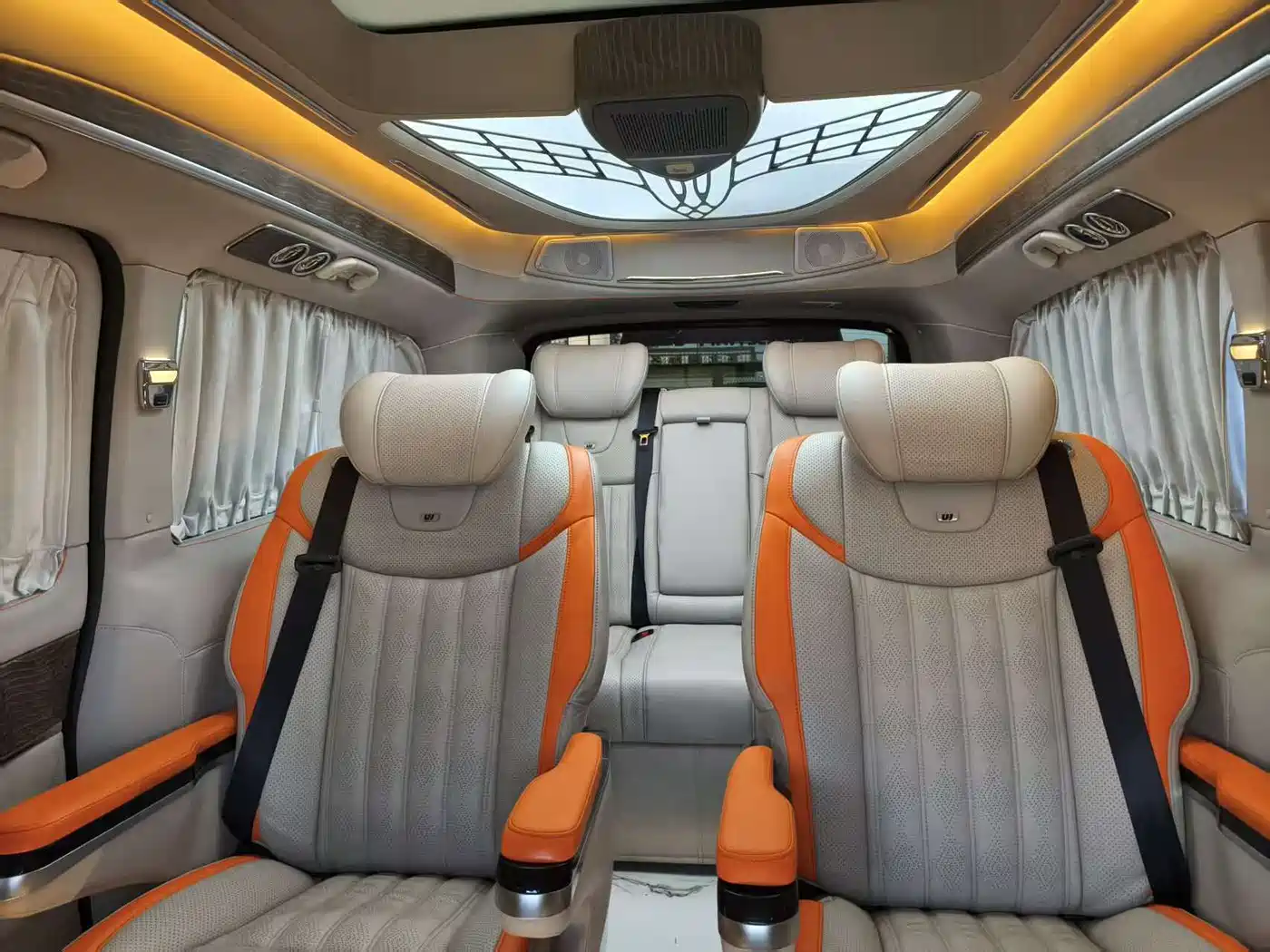Mercedes-Benz V-Class 2021 V 260 L Long Wheelbase Luxury Edition фото 21