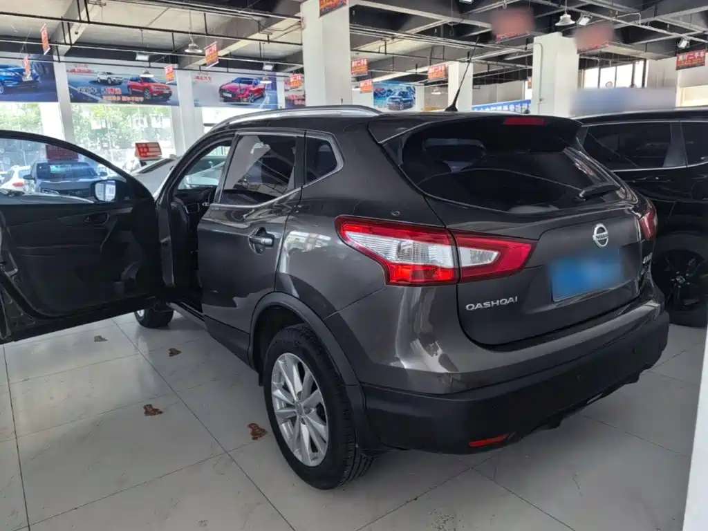 Фото 5 - Nissan Qashqai