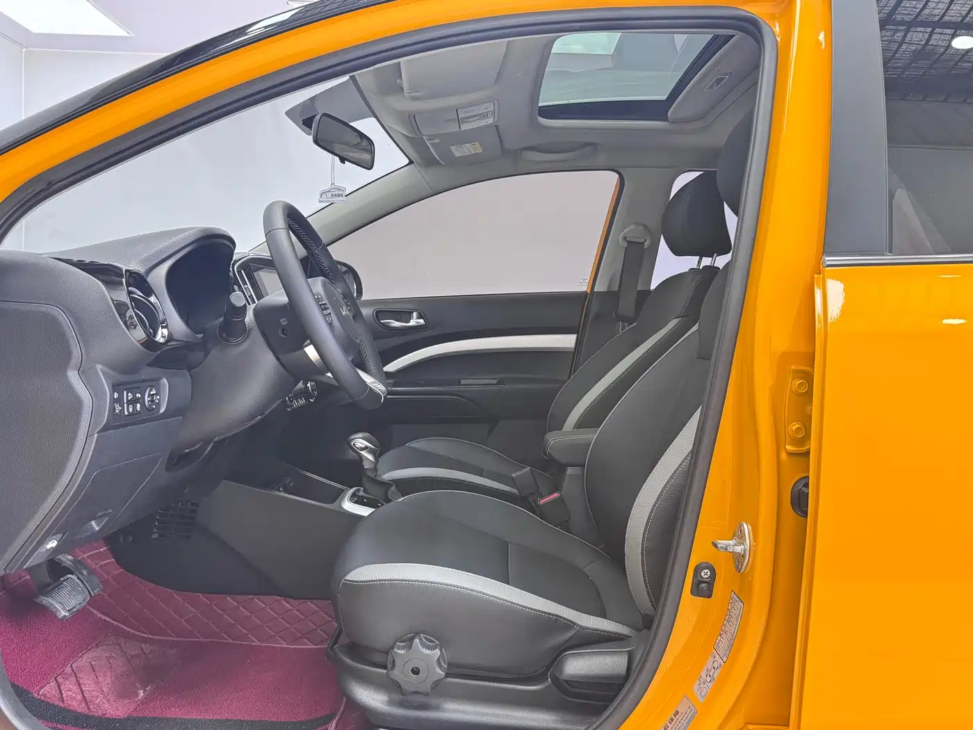 Kia KX1 2021 1.4L CVT Fun Sunroof Version фото 10