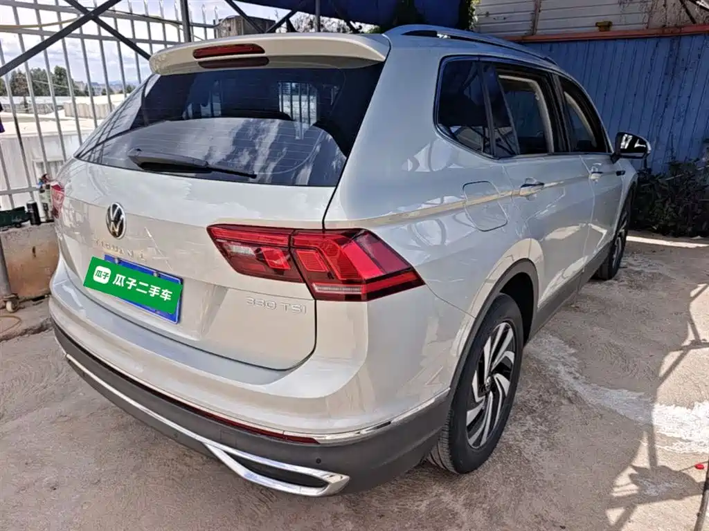 Volkswagen Tiguan L 2022 330TSI Automatic 2WD Smart Edition фото 7