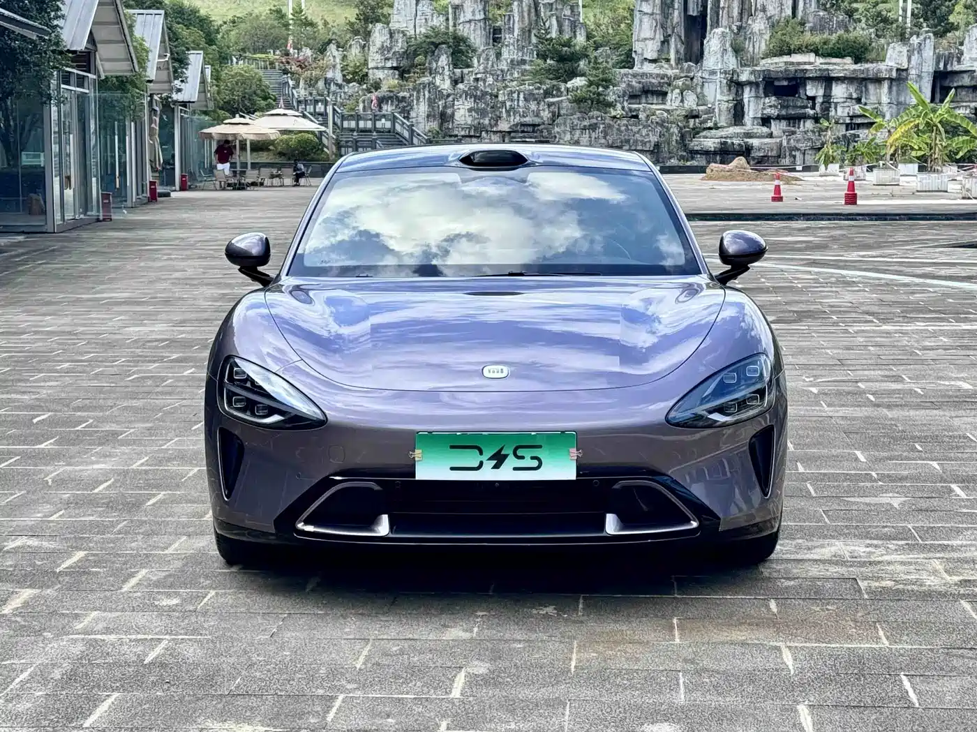 Xiaomi SU7 2024