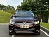 Фото 2 - Volkswagen Touareg