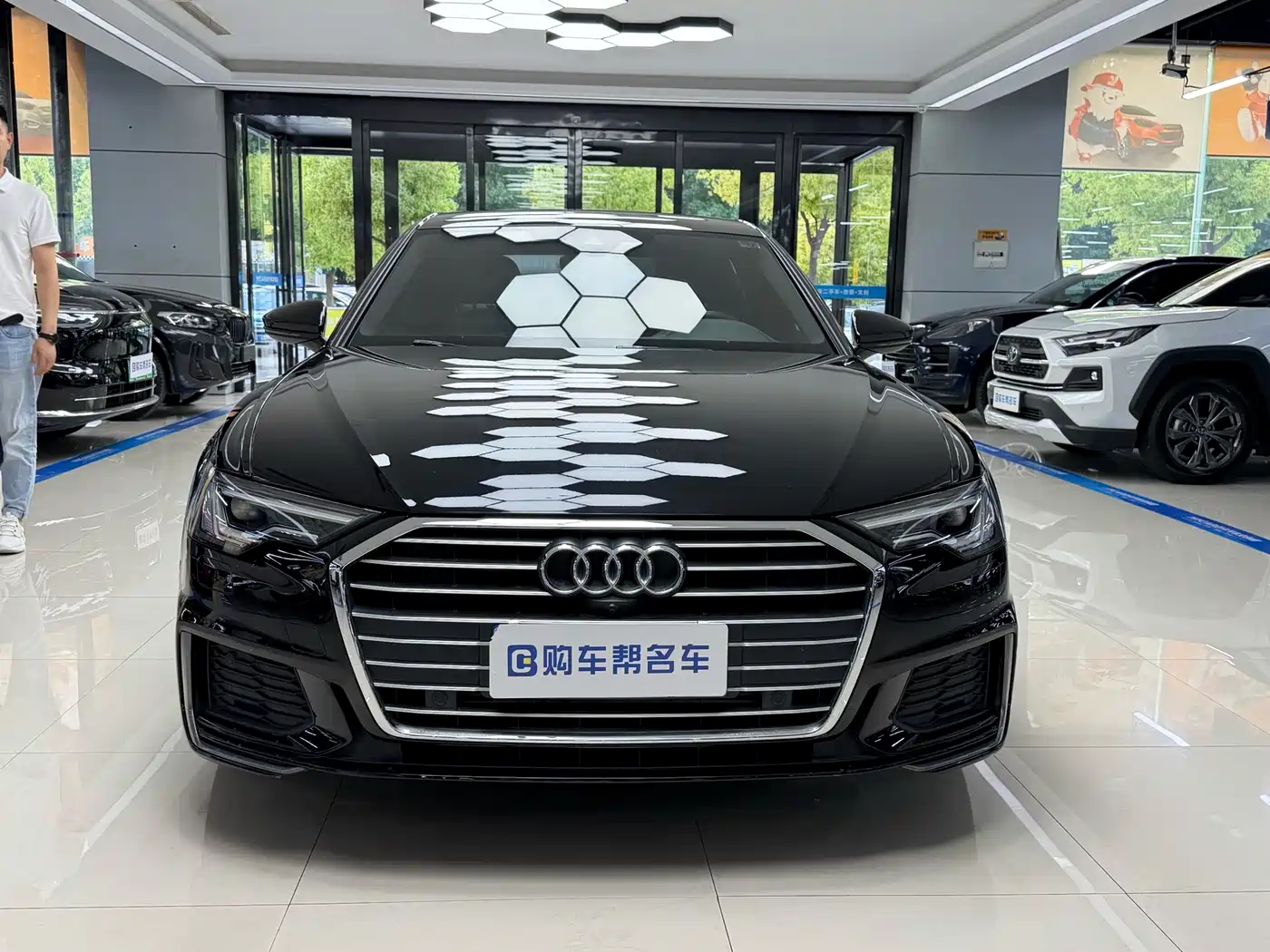 Audi A6L 2021 45 TFSI Exclusive Sport фото 2
