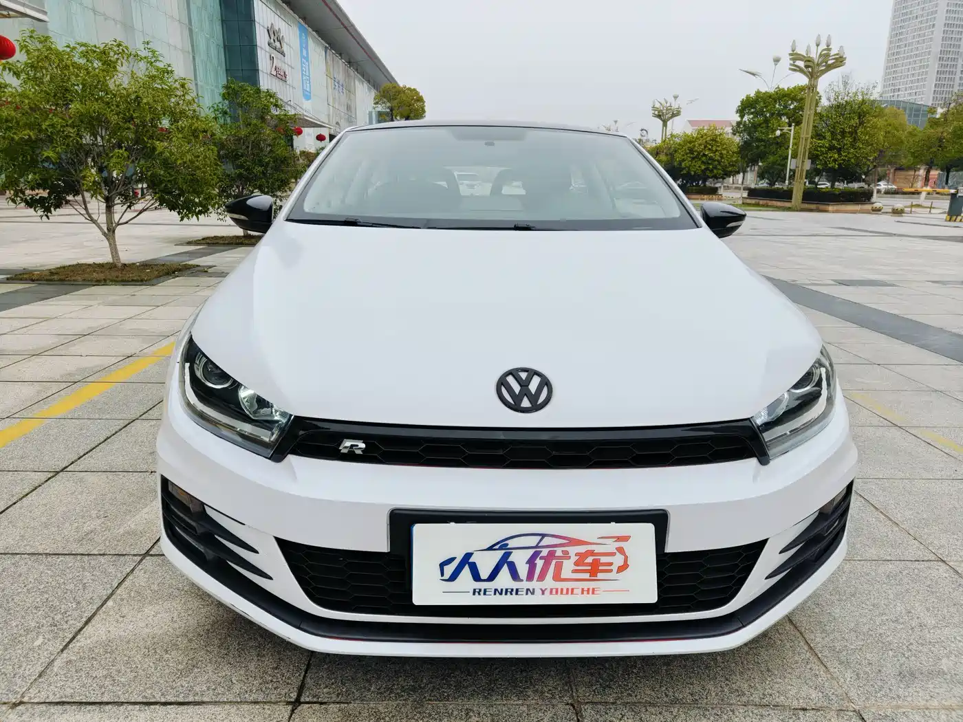 Volkswagen Scirocco 2015 1.4TSI Trend Edition фото 2