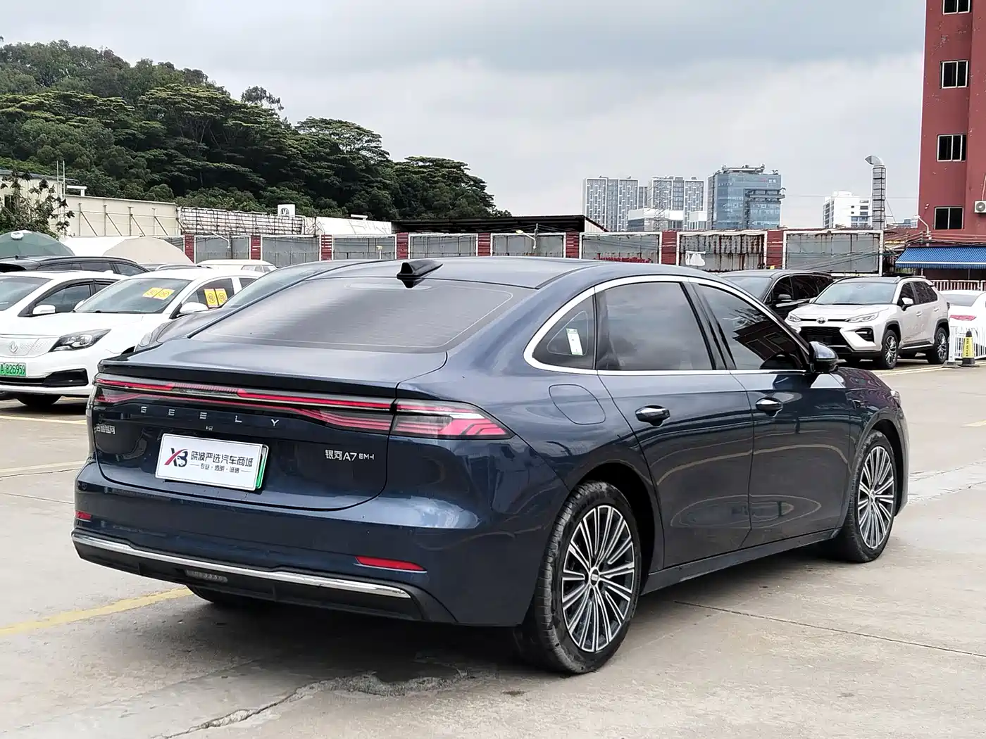 Geely Galaxy Galaxy A7 2025 EM-i фото 7