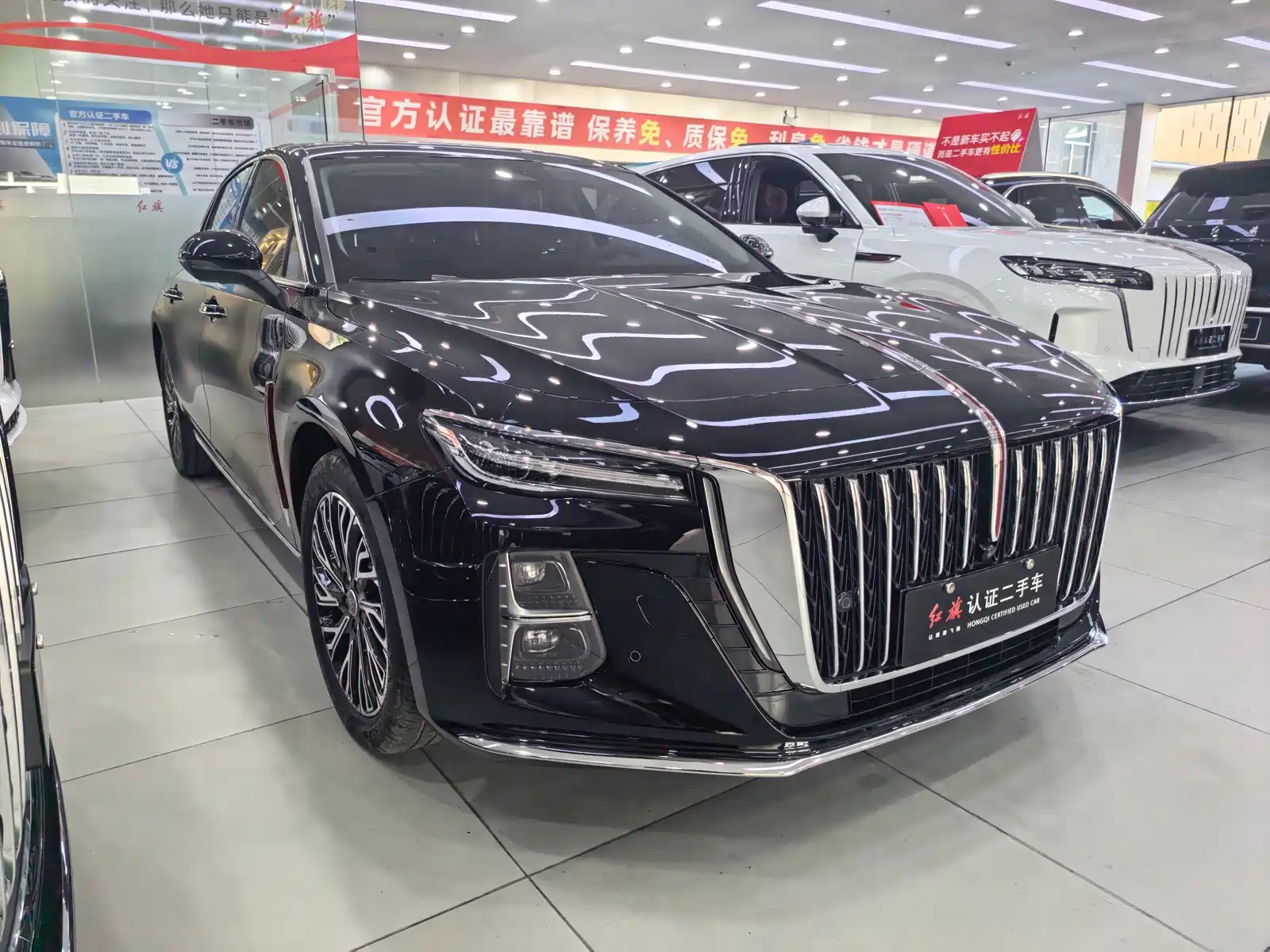 Фото 3 - Hongqi H5