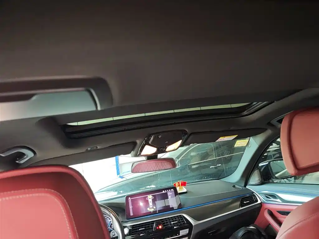 BMW 5 Series New Energy 2021 535Le Pioneer Edition M Sport Package фото 18