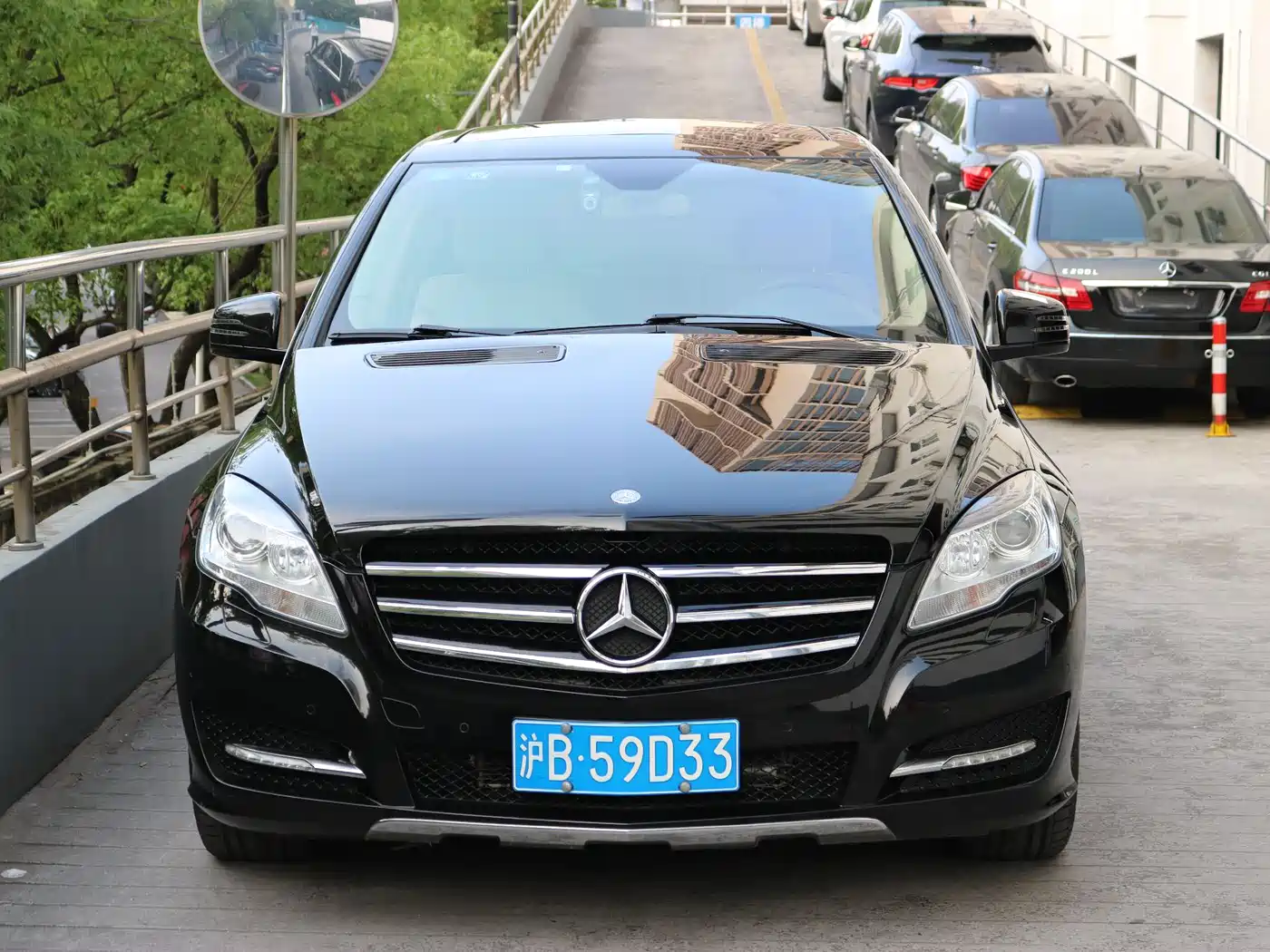 Mercedes-Benz R-Class 2017 R 320 4MATIC Business Collector's Edition фото 4