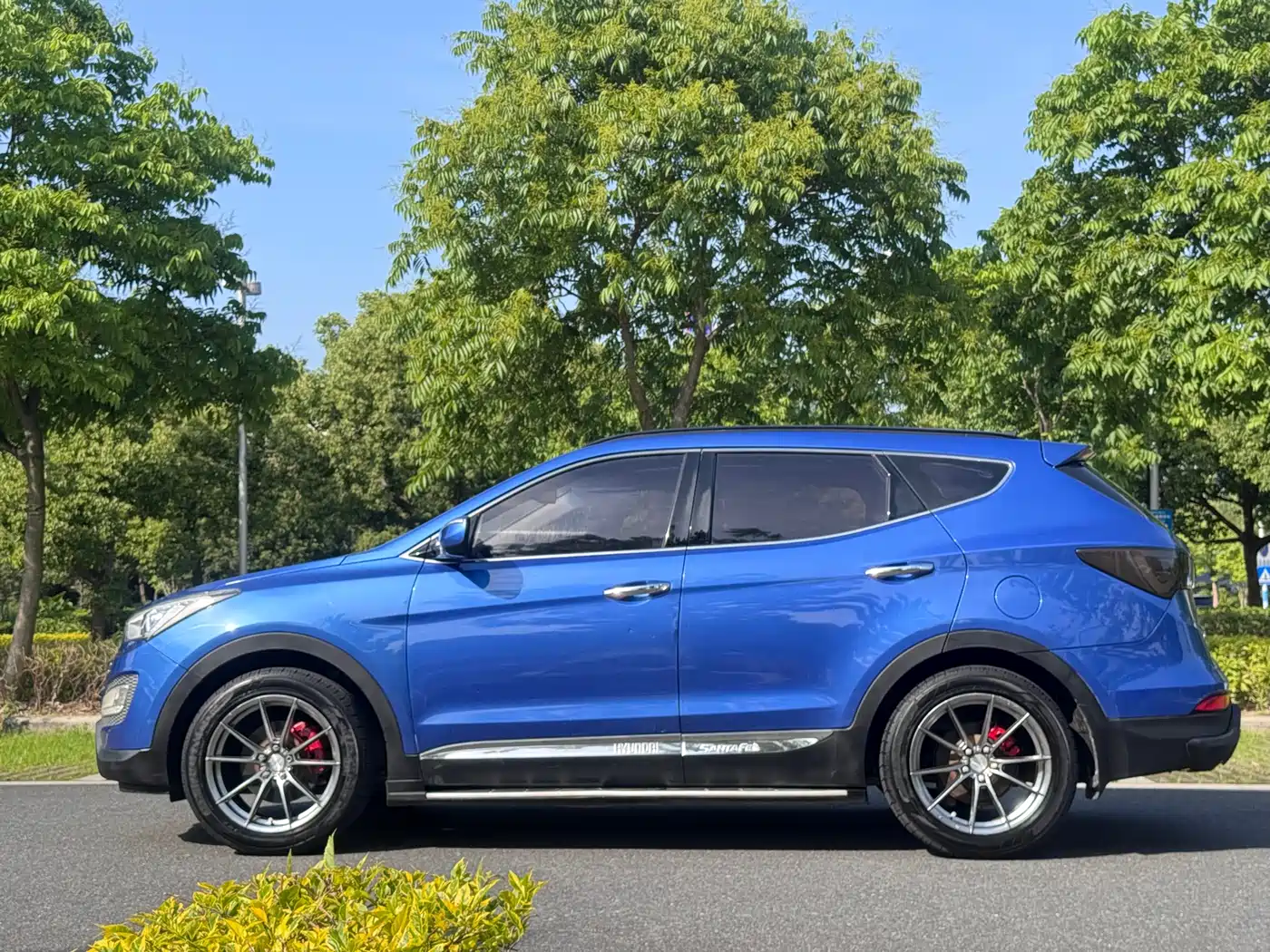Hyundai Santa Fe 2015 2.4L Automatic 2WD Smart 5-seater фото 4