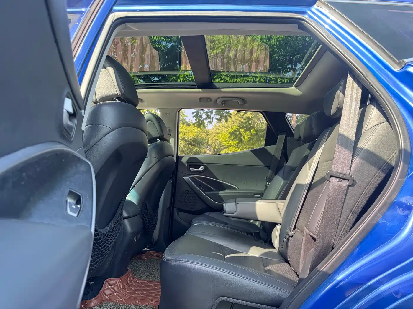 Hyundai Santa Fe 2015 2.4L Automatic 2WD Smart 5-seater фото 8