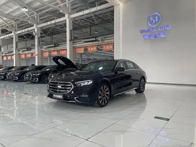 MERCEDES-BENZ E CLASS