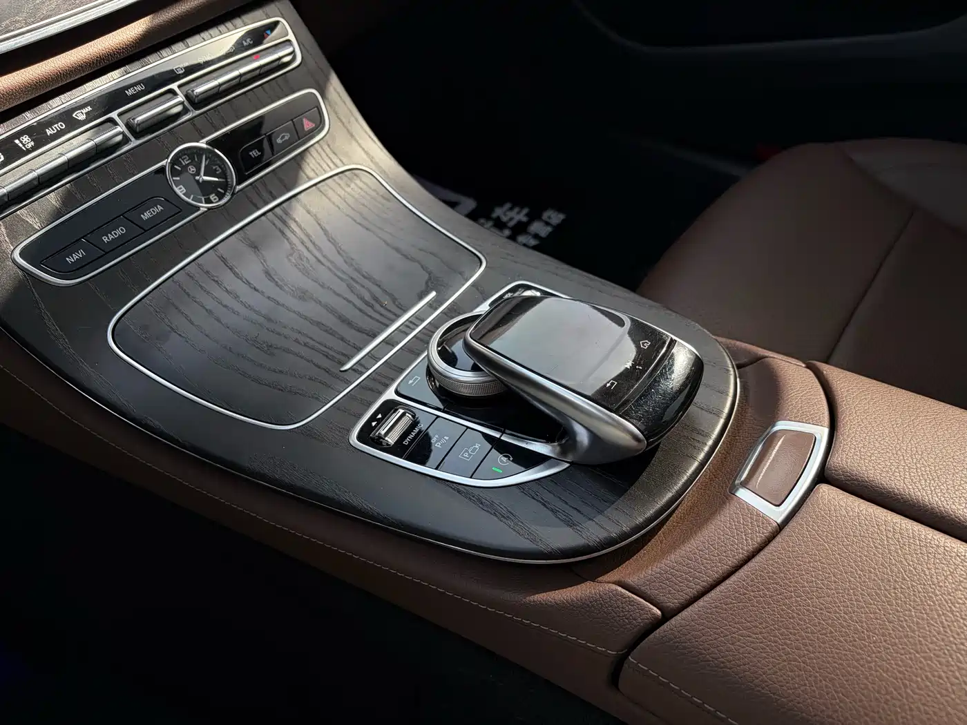 Mercedes-Benz E-Class 2018 E 300 L Sport Fashion фото 11