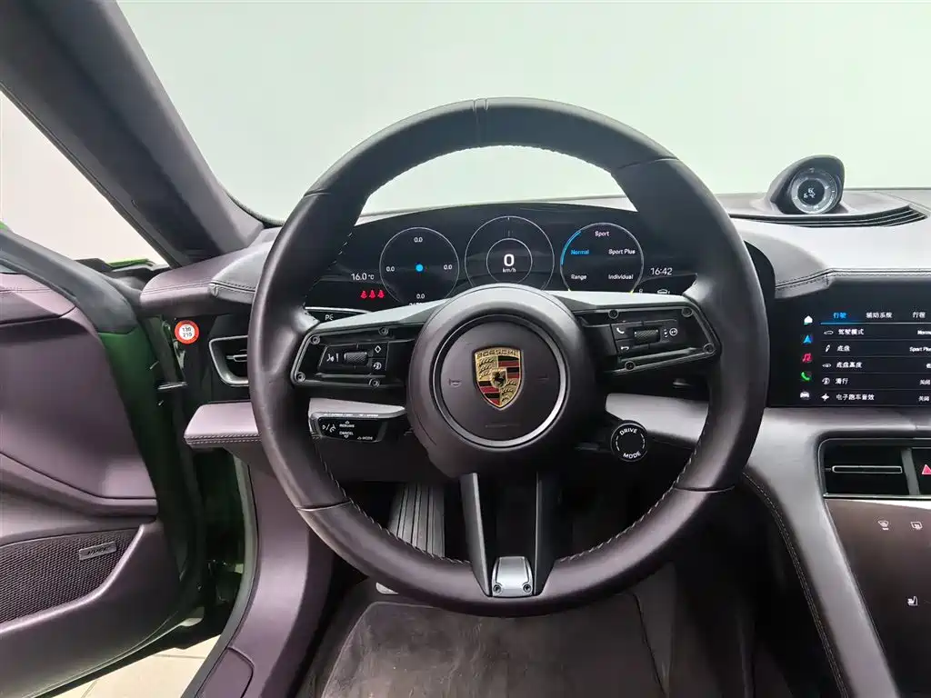 Porsche Taycan 2022 Taycan 4 Cross Turismo фото 12