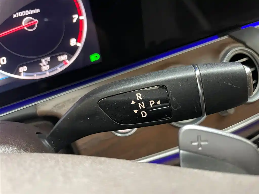 Mercedes-Benz E-Class 2016 E 200 L фото 15