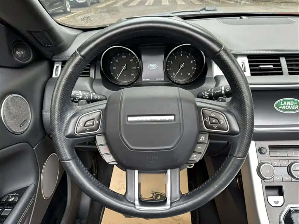 Land Rover Range Rover Evoque (Import) 2017 2.0T Convertible фото 21