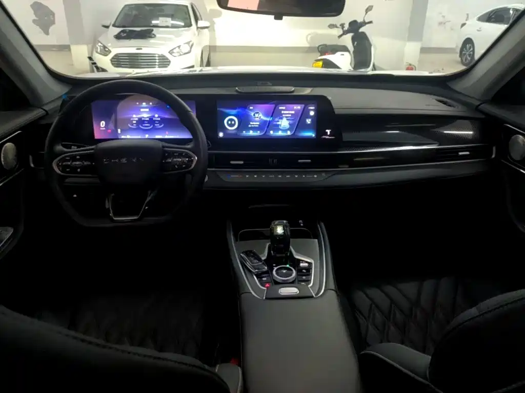 Фото 10 - Chery Tiggo 7 PLUS