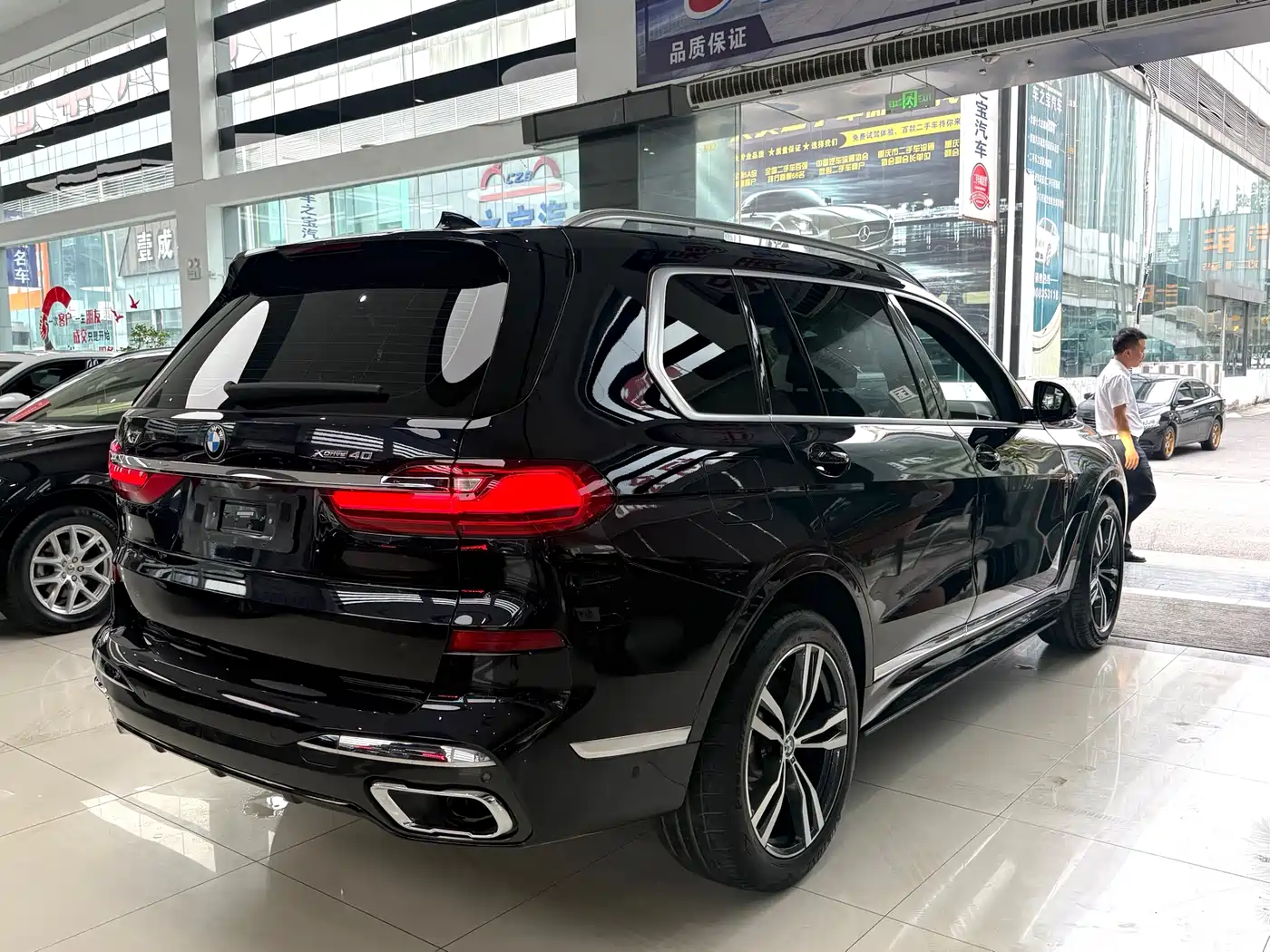 BMW X7 2021 xDrive40i Premium M Sport Package фото 23